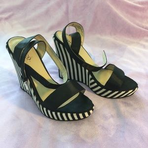 Cute strappy wedges!